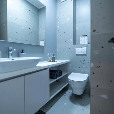 Azzurro Iii شقة تريبينيي